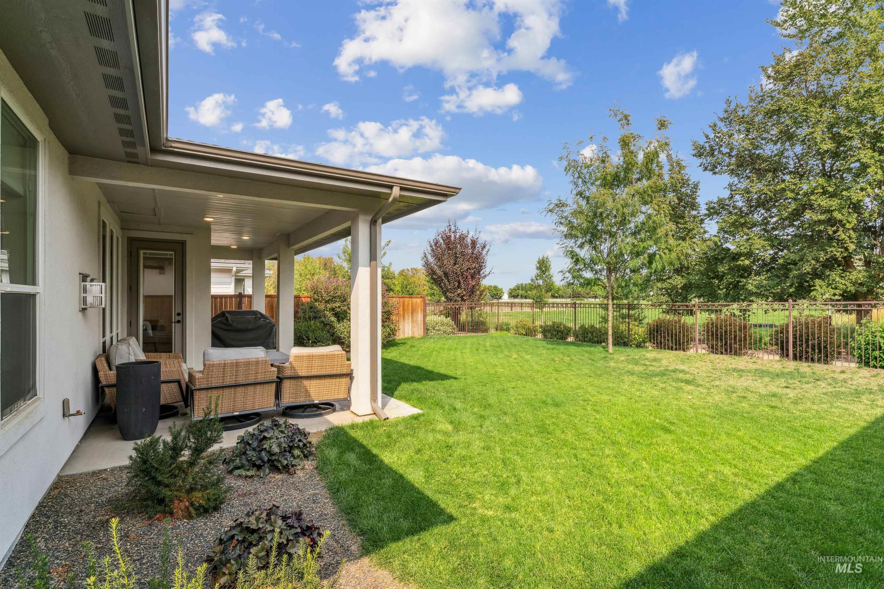 506 S Steephead Lane, Eagle, Idaho 83616, 4 Bedrooms, 2.5 Bathrooms, Residential For Sale, Price $750,000,MLS 98973851