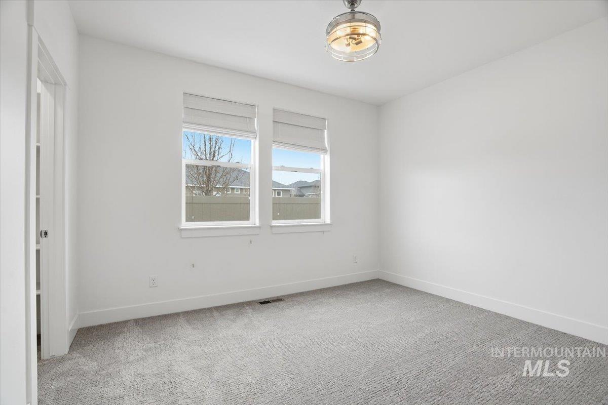 18204 N Phlox Way, Nampa, Idaho 83687, 3 Bedrooms, 2 Bathrooms, Residential For Sale, Price $585,000,MLS 98973854