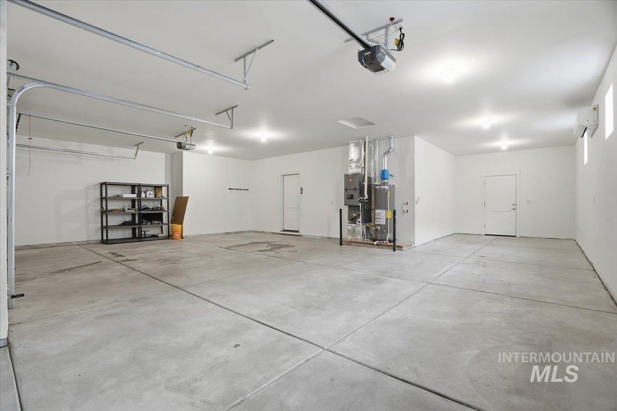 18204 N Phlox Way, Nampa, Idaho 83687, 3 Bedrooms, 2 Bathrooms, Residential For Sale, Price $585,000,MLS 98973854