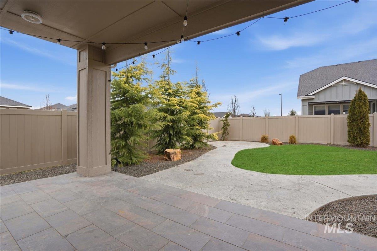 18204 N Phlox Way, Nampa, Idaho 83687, 3 Bedrooms, 2 Bathrooms, Residential For Sale, Price $585,000,MLS 98973854