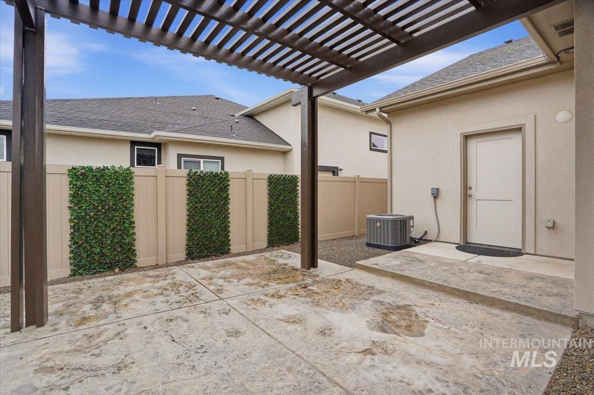 18204 N Phlox Way, Nampa, Idaho 83687, 3 Bedrooms, 2 Bathrooms, Residential For Sale, Price $585,000,MLS 98973854