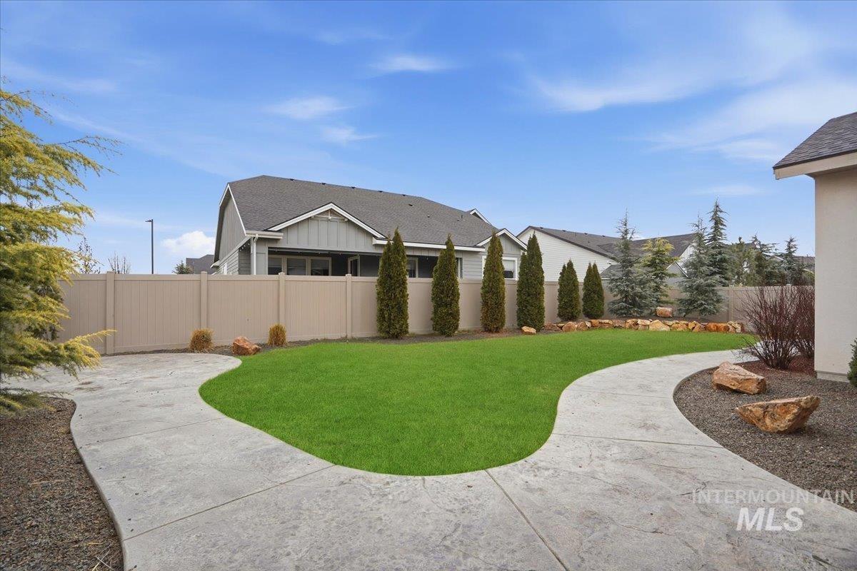 18204 N Phlox Way, Nampa, Idaho 83687, 3 Bedrooms, 2 Bathrooms, Residential For Sale, Price $585,000,MLS 98973854