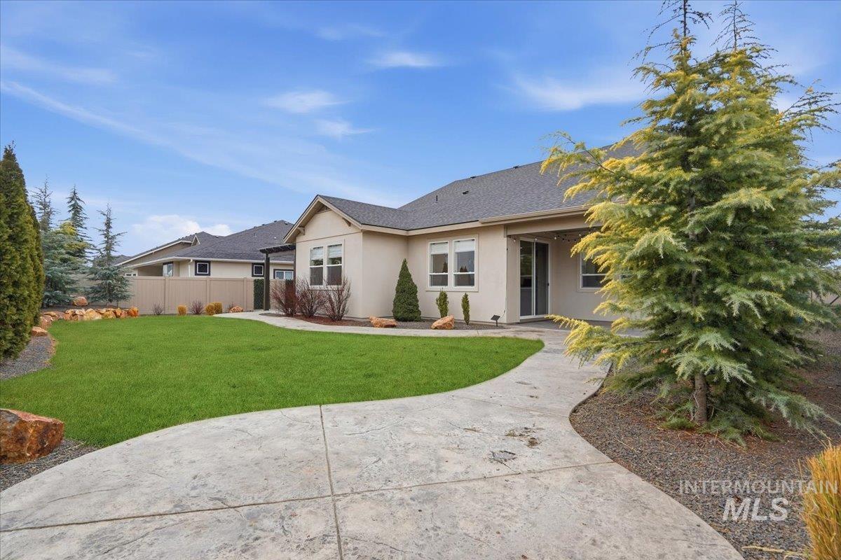 18204 N Phlox Way, Nampa, Idaho 83687, 3 Bedrooms, 2 Bathrooms, Residential For Sale, Price $585,000,MLS 98973854