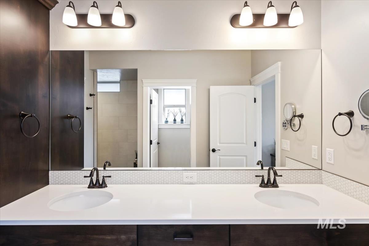 1477 W Tenzing St, Nampa, Idaho 83686, 3 Bedrooms, 2.5 Bathrooms, Residential For Sale, Price $575,000,MLS 98973855