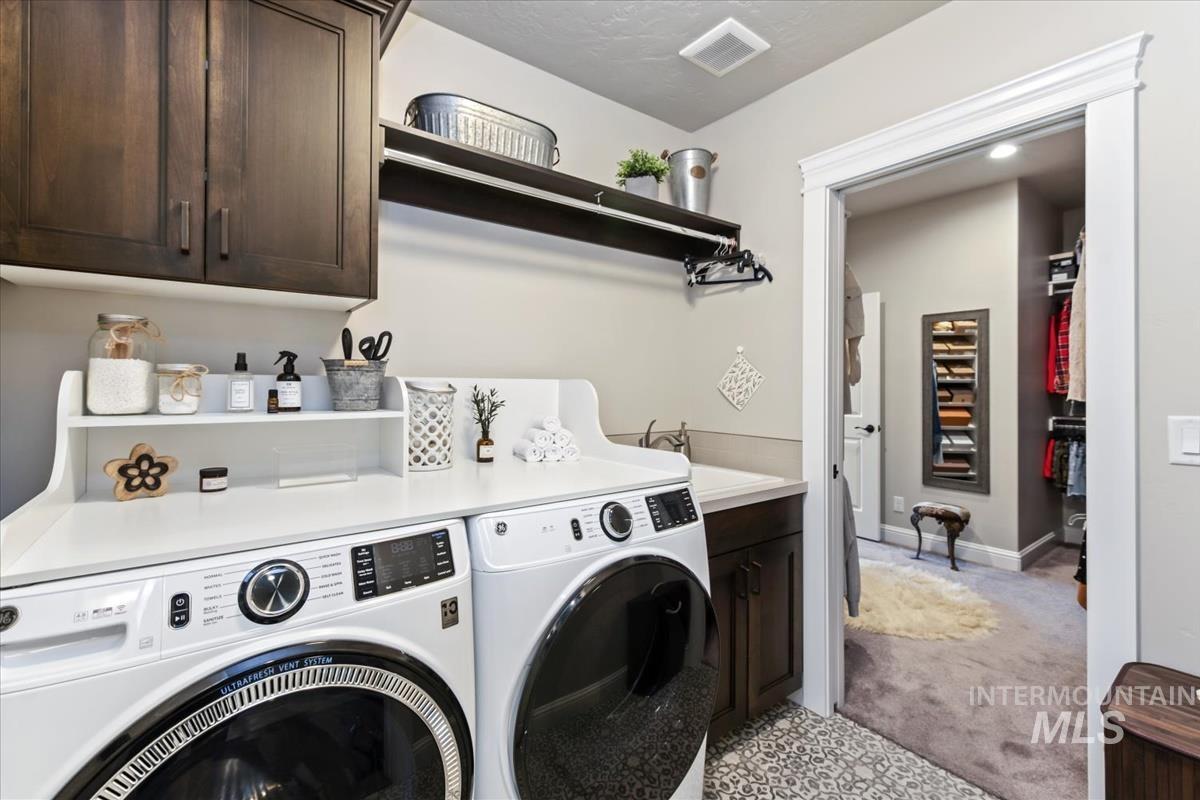 1477 W Tenzing St, Nampa, Idaho 83686, 3 Bedrooms, 2.5 Bathrooms, Residential For Sale, Price $575,000,MLS 98973855