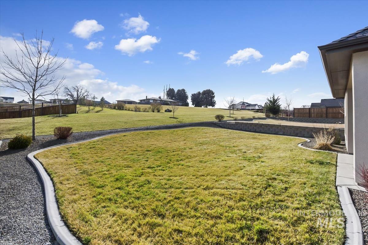 1477 W Tenzing St, Nampa, Idaho 83686, 3 Bedrooms, 2.5 Bathrooms, Residential For Sale, Price $575,000,MLS 98973855