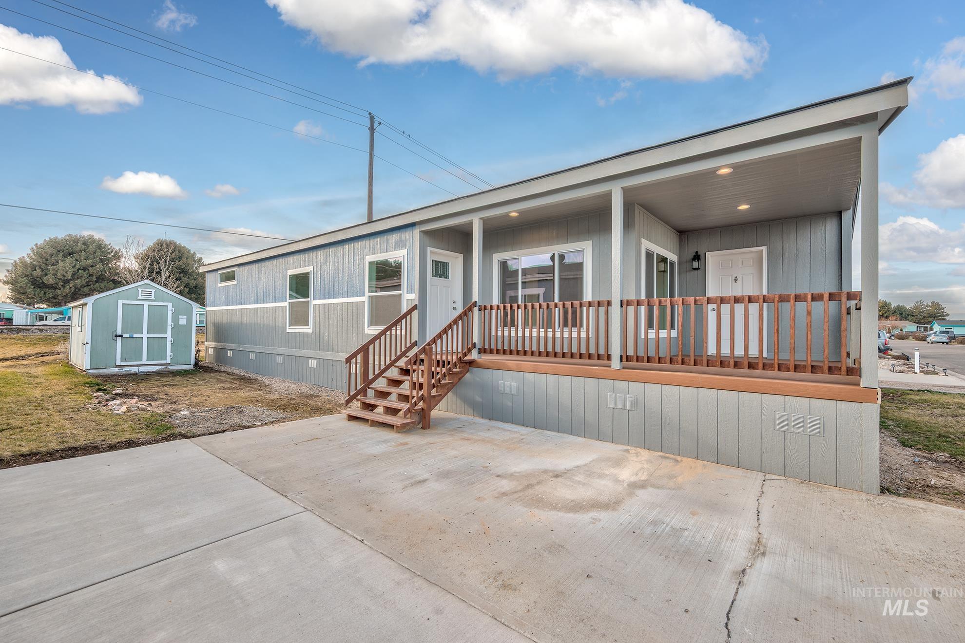 2750 Alden Rd #8, Fruitland, Idaho 83619, 3 Bedrooms, 2 Bathrooms, Residential For Sale, Price $189,900,MLS 98973857