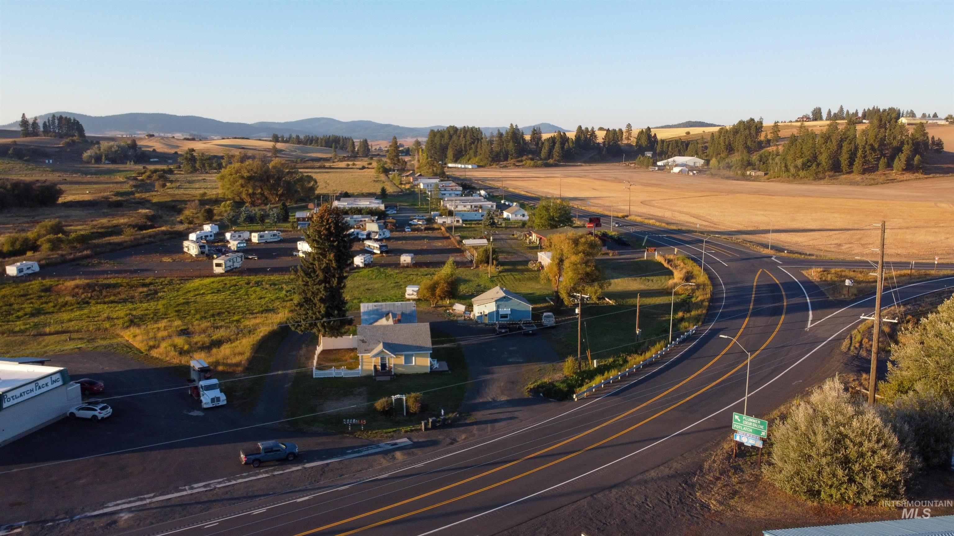 5513 N Hwy 95, Potlatch, Idaho 83855, 3 Bedrooms, 1 Bathroom, Residential For Sale, Price $659,000, 98973859
