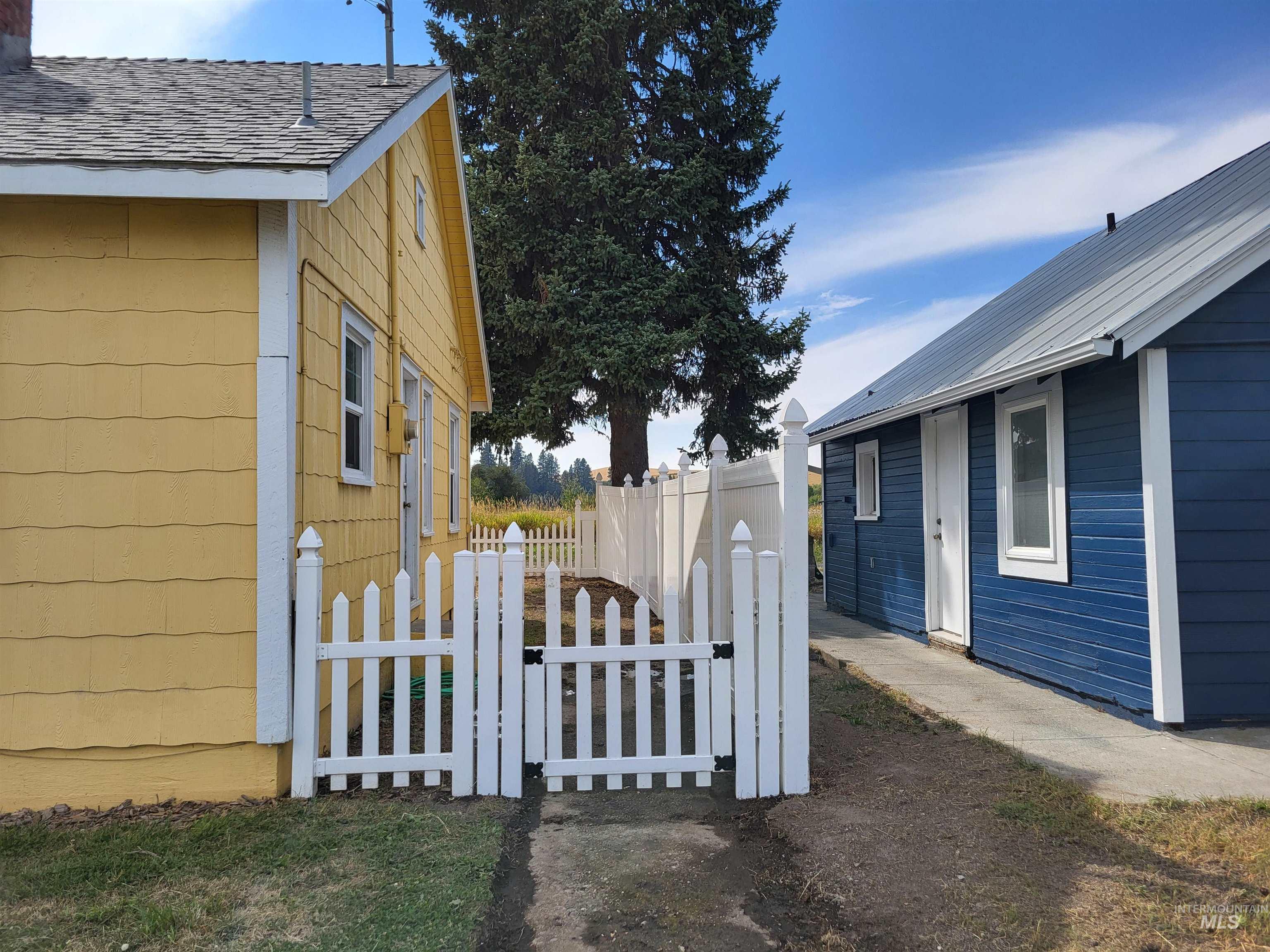 5513 N Hwy 95, Potlatch, Idaho 83855, 3 Bedrooms, 1 Bathroom, Residential For Sale, Price $659,000, 98973859