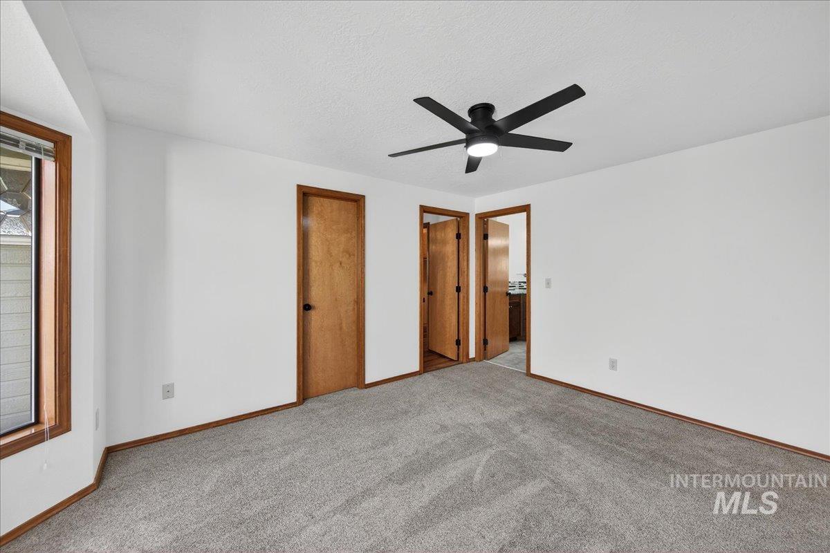 9698 W Linstock Ln, Boise, Idaho 83704, 3 Bedrooms, 2 Bathrooms, Residential For Sale, Price $430,000,MLS 98973862