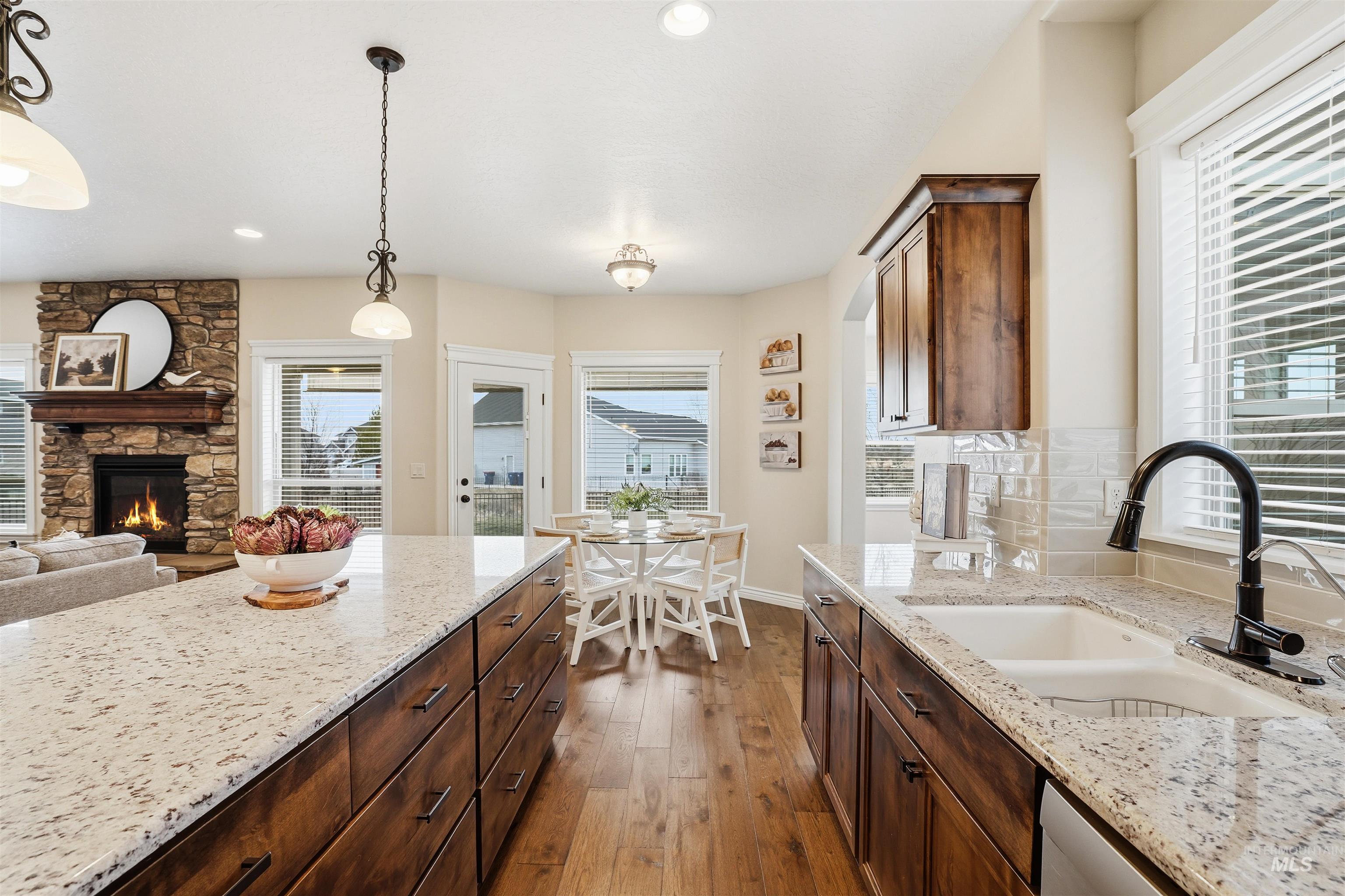 1175 N Champions Pl, Eagle, Idaho 83616, 4 Bedrooms, 2.5 Bathrooms, Residential For Sale, Price $999,900,MLS 98973864