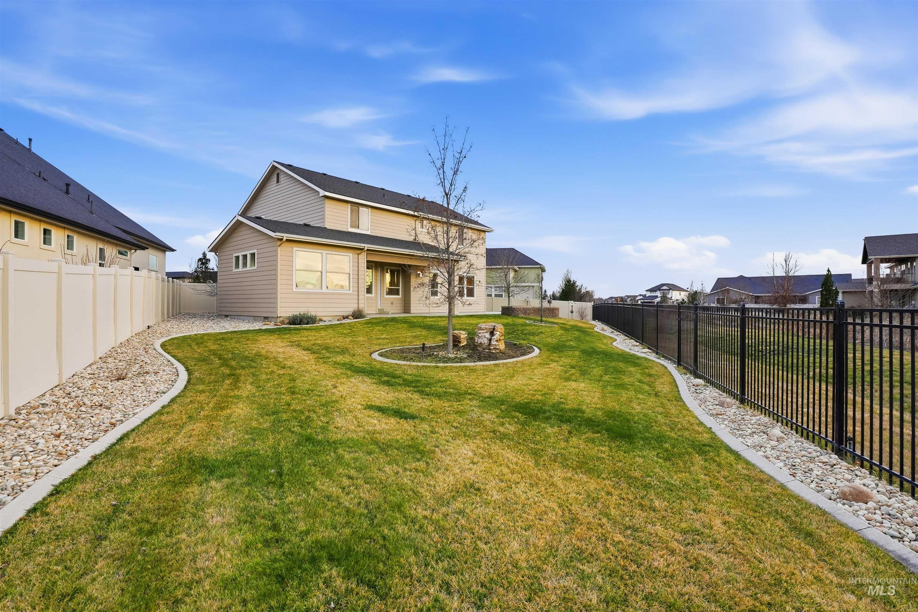 1175 N Champions Pl, Eagle, Idaho 83616, 4 Bedrooms, 2.5 Bathrooms, Residential For Sale, Price $999,900,MLS 98973864