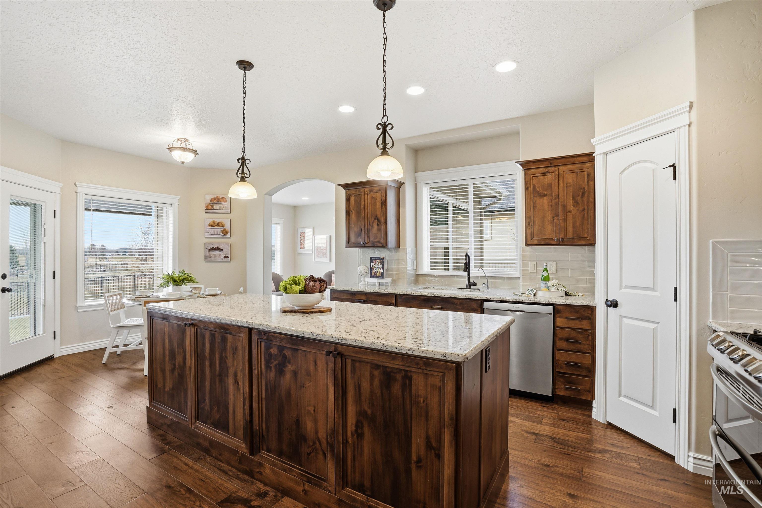 1175 N Champions Pl, Eagle, Idaho 83616, 4 Bedrooms, 2.5 Bathrooms, Residential For Sale, Price $999,900,MLS 98973864