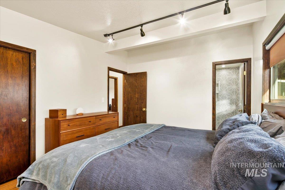 2518 N Lancaster Dr, Boise, Idaho 83702, 4 Bedrooms, 2.5 Bathrooms, Residential For Sale, Price $749,000,MLS 98973865