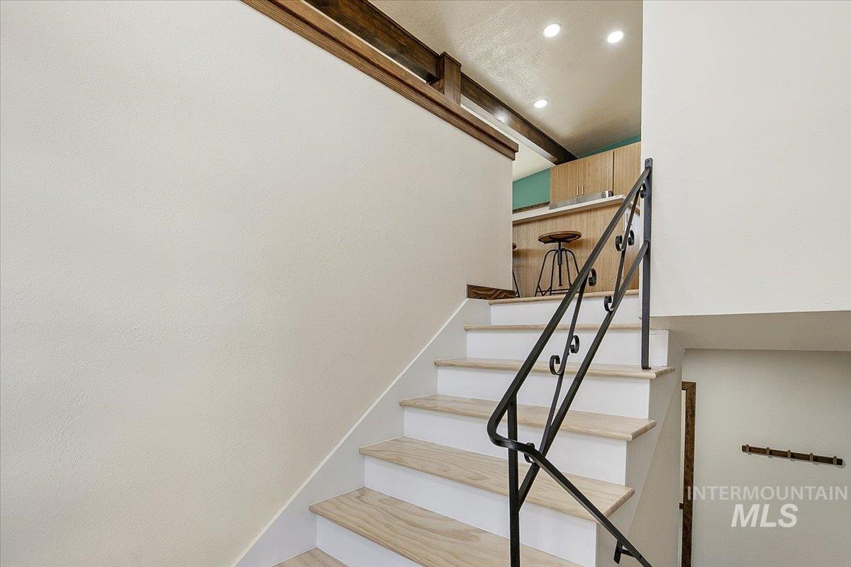 2518 N Lancaster Dr, Boise, Idaho 83702, 4 Bedrooms, 2.5 Bathrooms, Residential For Sale, Price $749,000,MLS 98973865