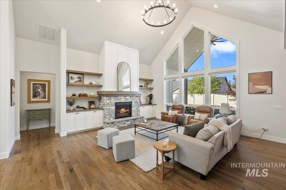 8101 W Mirror Pond Dr, Boise, Idaho 83714, 4 Bedrooms, 3.5 Bathrooms, Residential For Sale, Price $1,379,000,MLS 98973867