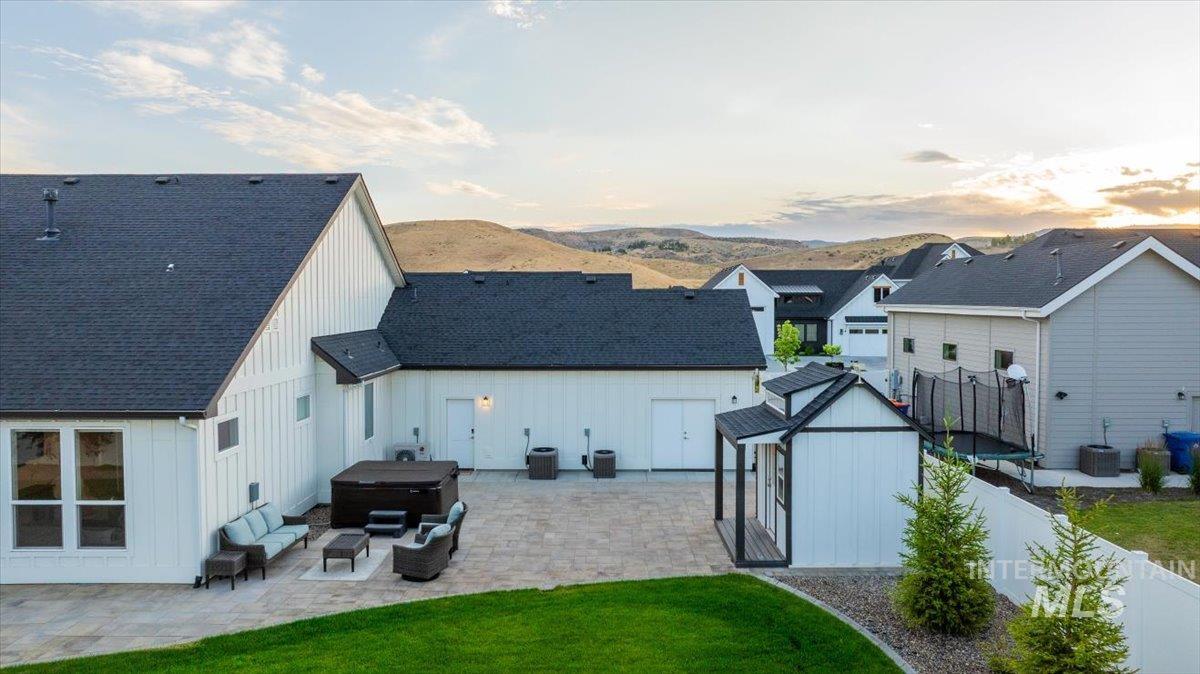 8101 W Mirror Pond Dr, Boise, Idaho 83714, 4 Bedrooms, 3.5 Bathrooms, Residential For Sale, Price $1,379,000,MLS 98973867