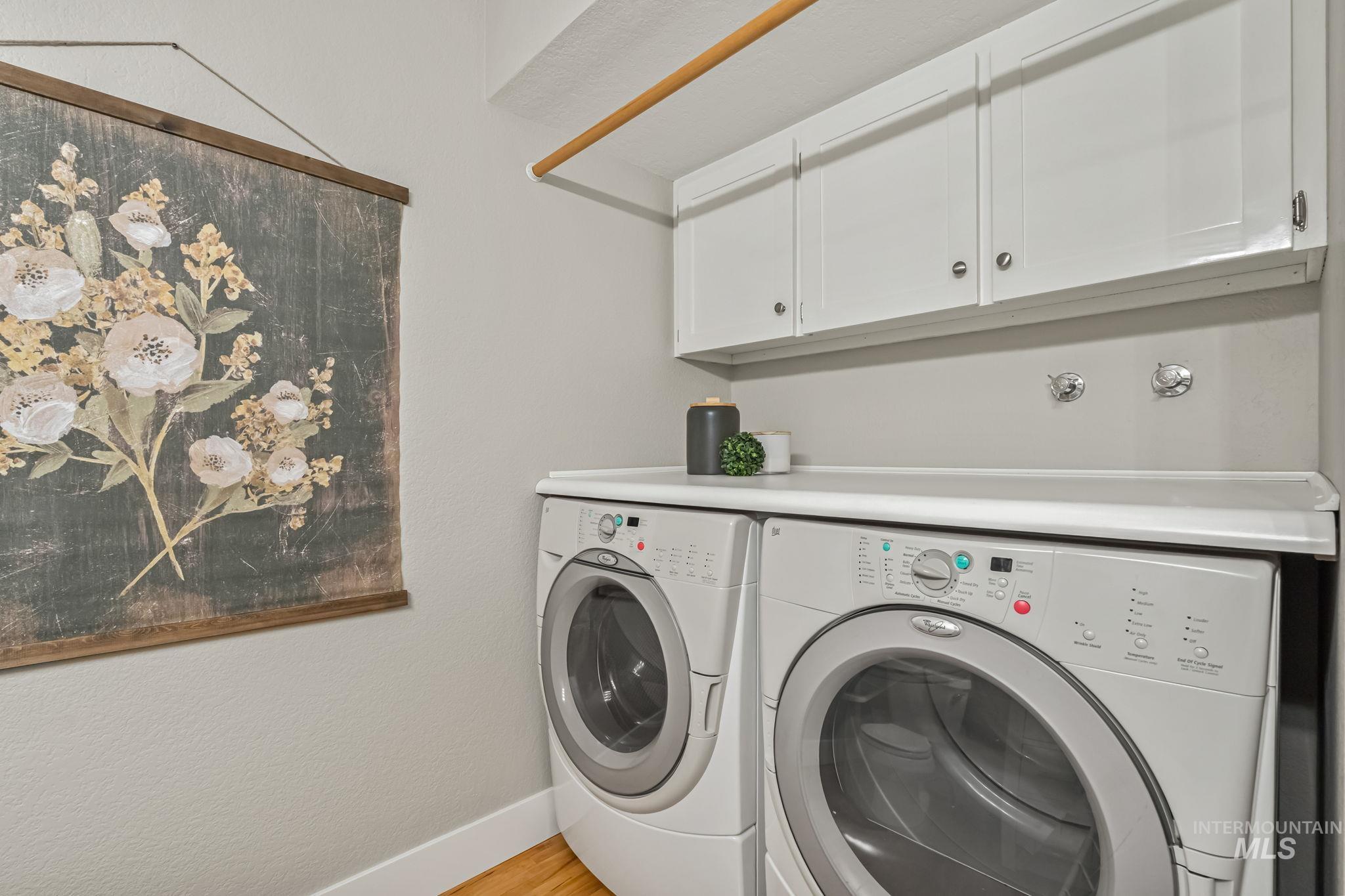 10470 Shadybrook Dr, Boise, Idaho 83704, 4 Bedrooms, 2.5 Bathrooms, Residential For Sale, Price $565,000,MLS 98973868