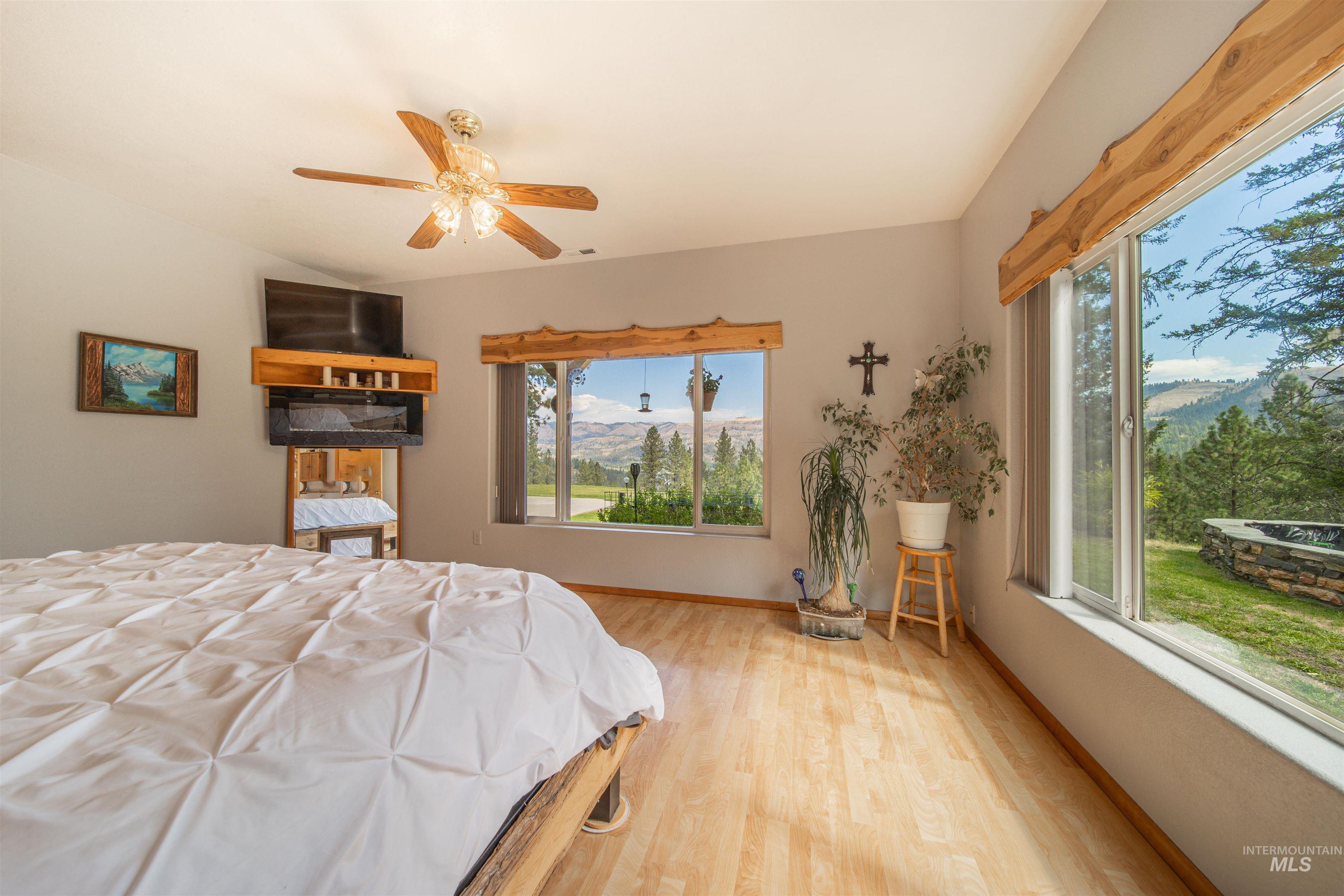 110 Pineway Lane, Kamiah, Idaho 83536, 4 Bedrooms, 2 Bathrooms, Residential For Sale, Price $885,500,MLS 98973869