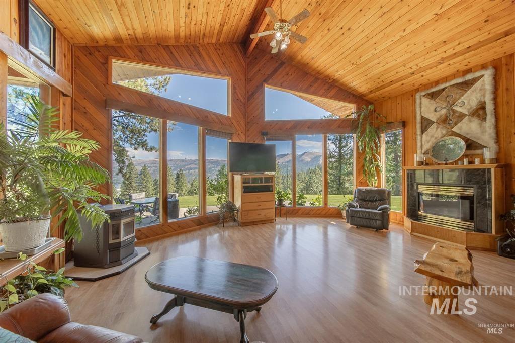 110 Pineway Lane, Kamiah, Idaho 83536, 4 Bedrooms, 2 Bathrooms, Residential For Sale, Price $885,500,MLS 98973869
