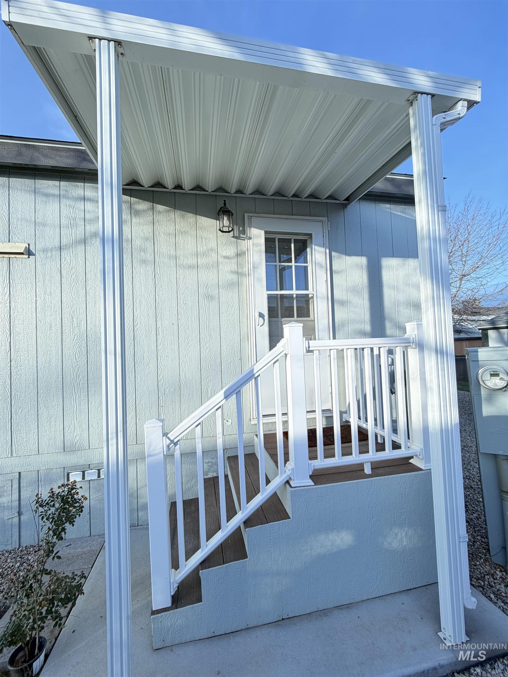 1092 N Fawn Ln., Boise, Idaho 83704, 3 Bedrooms, 2 Bathrooms, Residential For Sale, Price $140,000,MLS 98973870