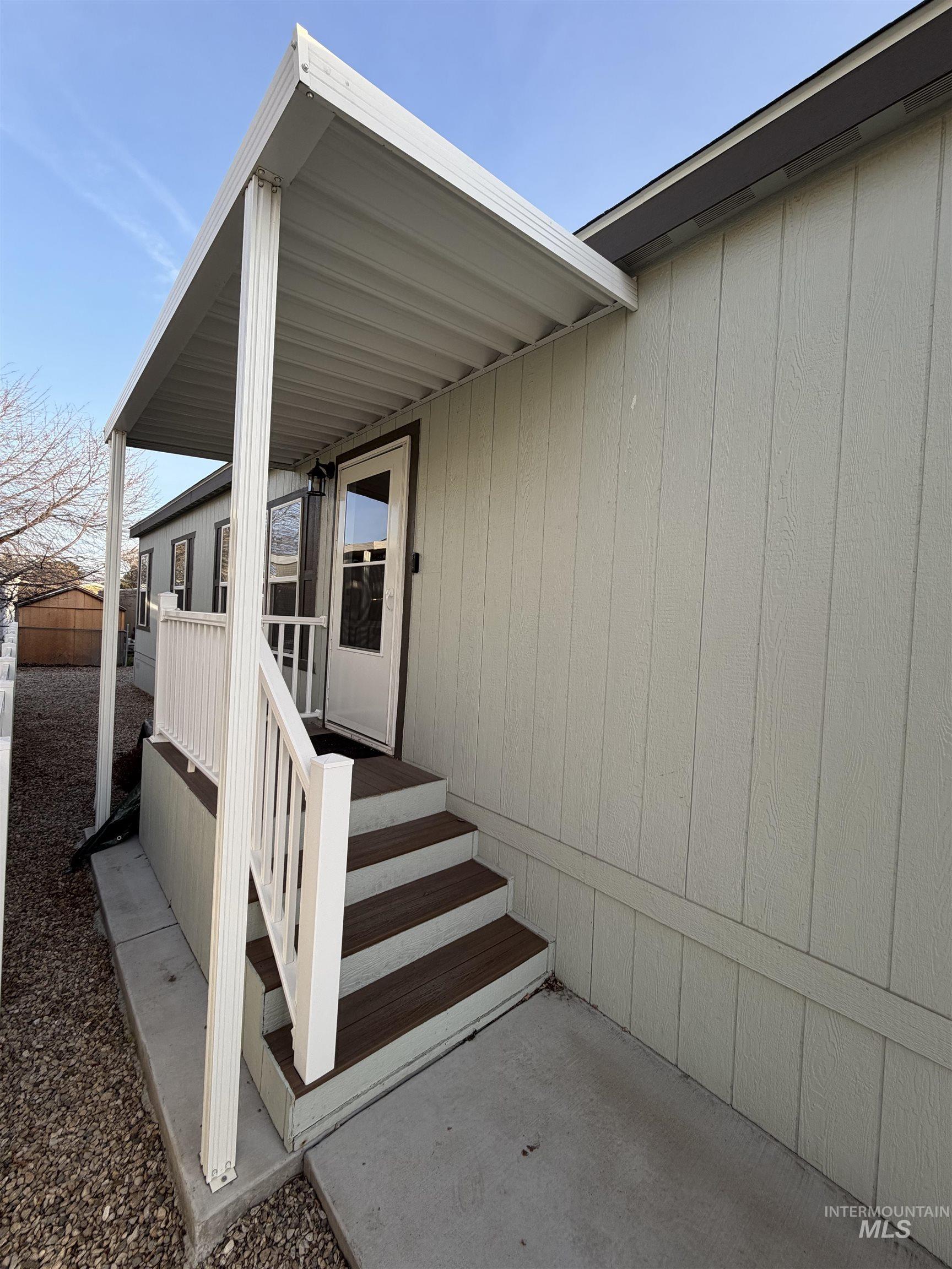 1092 N Fawn Ln., Boise, Idaho 83704, 3 Bedrooms, 2 Bathrooms, Residential For Sale, Price $140,000,MLS 98973870