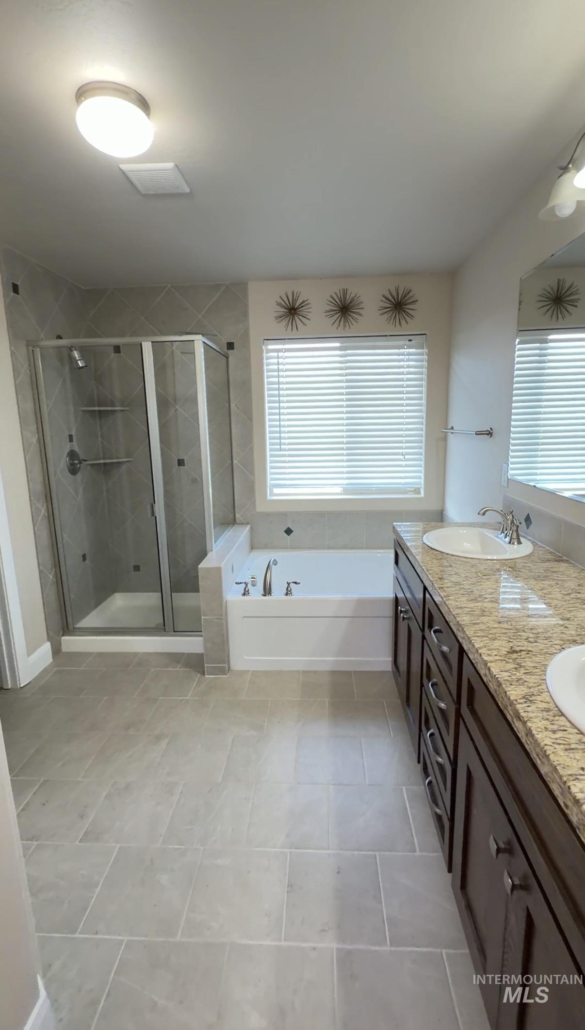 4678 N Elmstone Drive, Meridian, Idaho 83646, 4 Bedrooms, 3.5 Bathrooms, Rental For Rent, Price $2,800,MLS 98973877