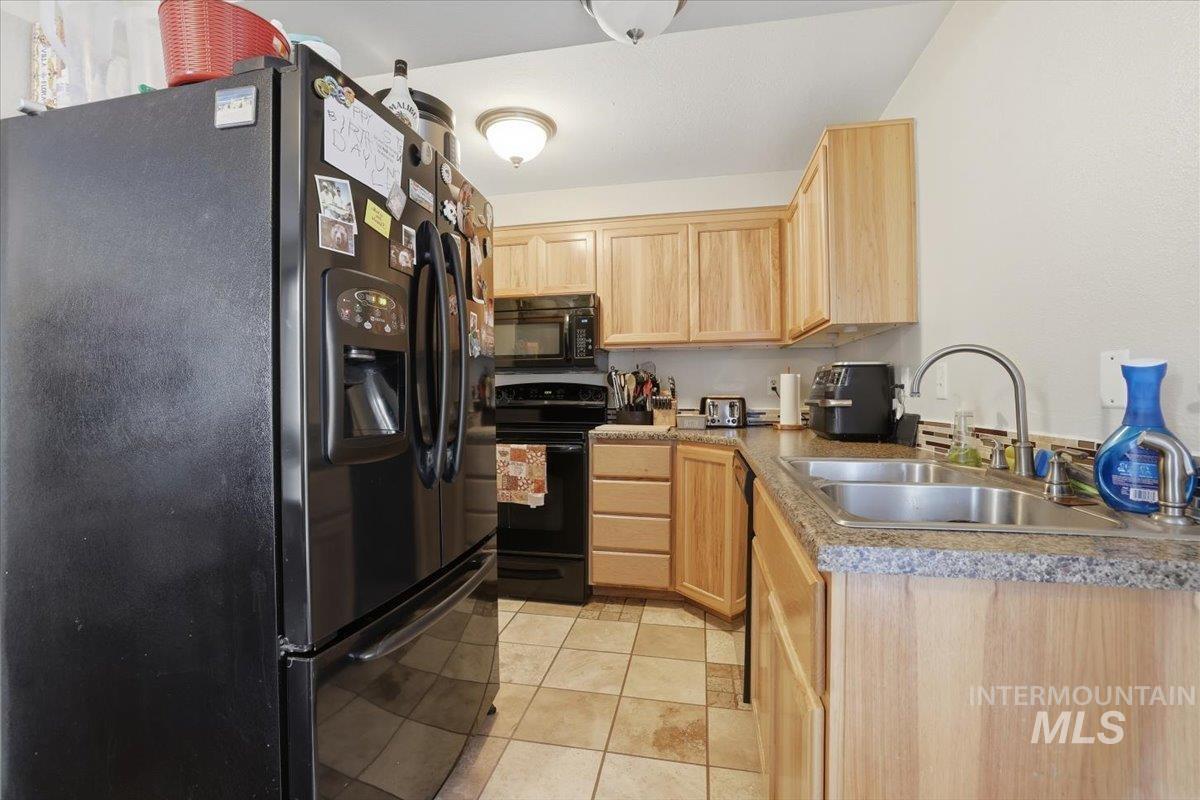 406 W 4th N, Mountain Home, Idaho 83647, 4 Bedrooms, 3 Bathrooms, Residential For Sale, Price $345,000,MLS 98973878