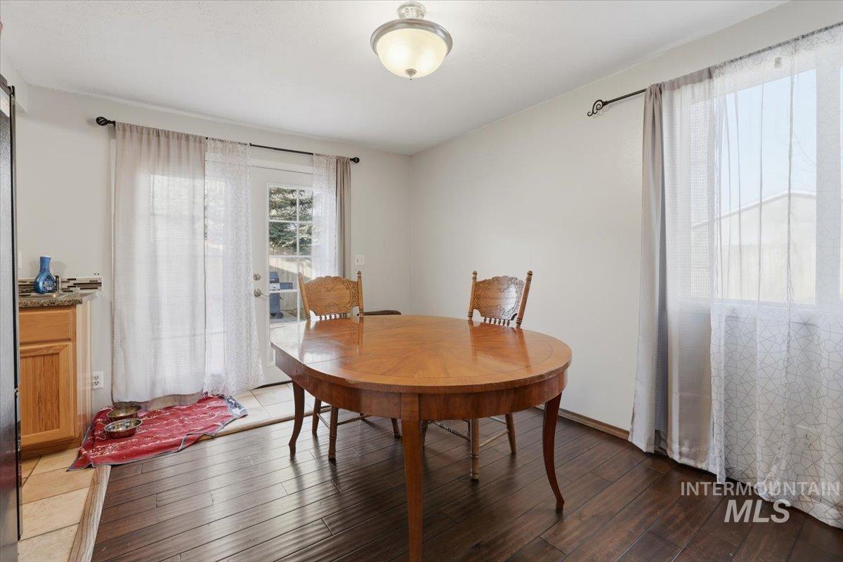 406 W 4th N, Mountain Home, Idaho 83647, 4 Bedrooms, 3 Bathrooms, Residential For Sale, Price $345,000,MLS 98973878