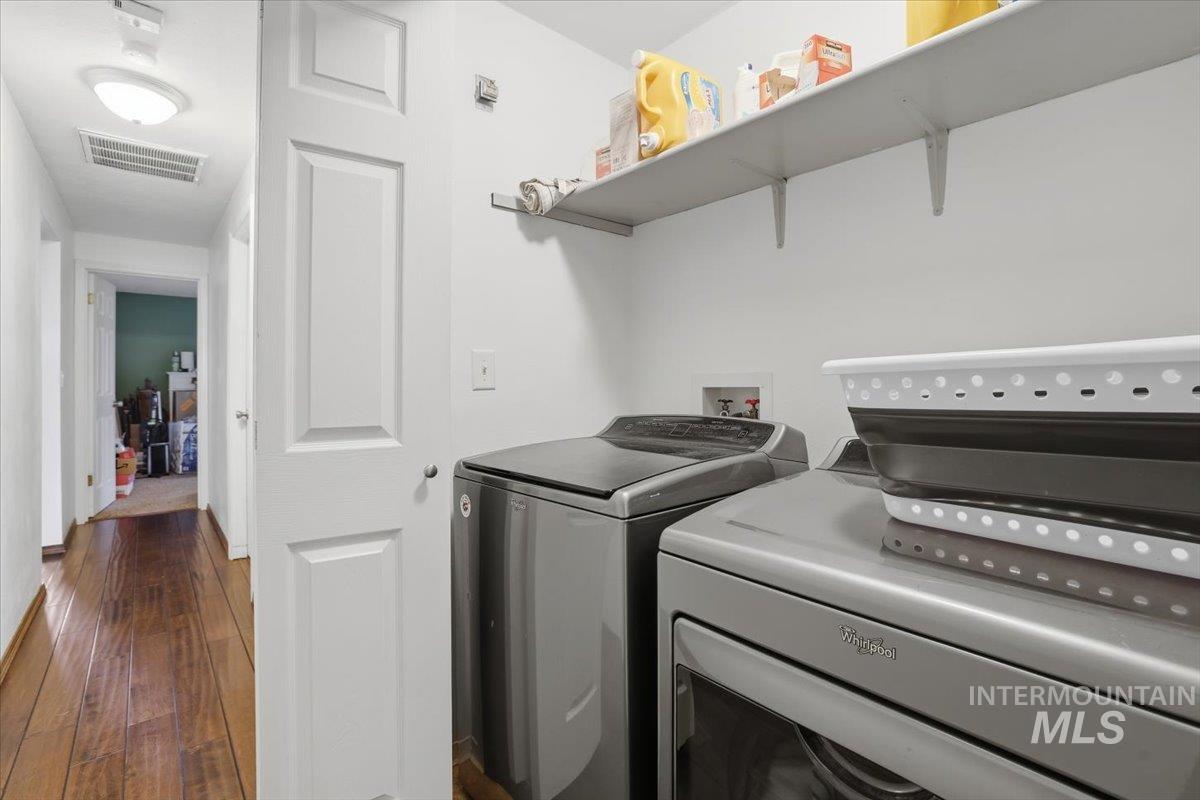 406 W 4th N, Mountain Home, Idaho 83647, 4 Bedrooms, 3 Bathrooms, Residential For Sale, Price $345,000,MLS 98973878