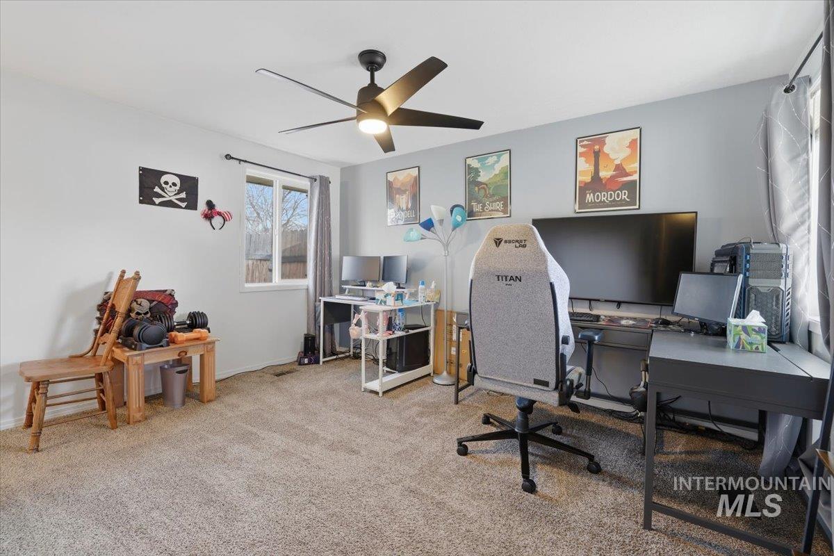 406 W 4th N, Mountain Home, Idaho 83647, 4 Bedrooms, 3 Bathrooms, Residential For Sale, Price $345,000,MLS 98973878