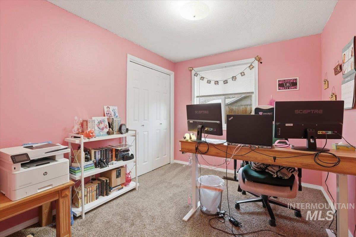 406 W 4th N, Mountain Home, Idaho 83647, 4 Bedrooms, 3 Bathrooms, Residential For Sale, Price $345,000,MLS 98973878