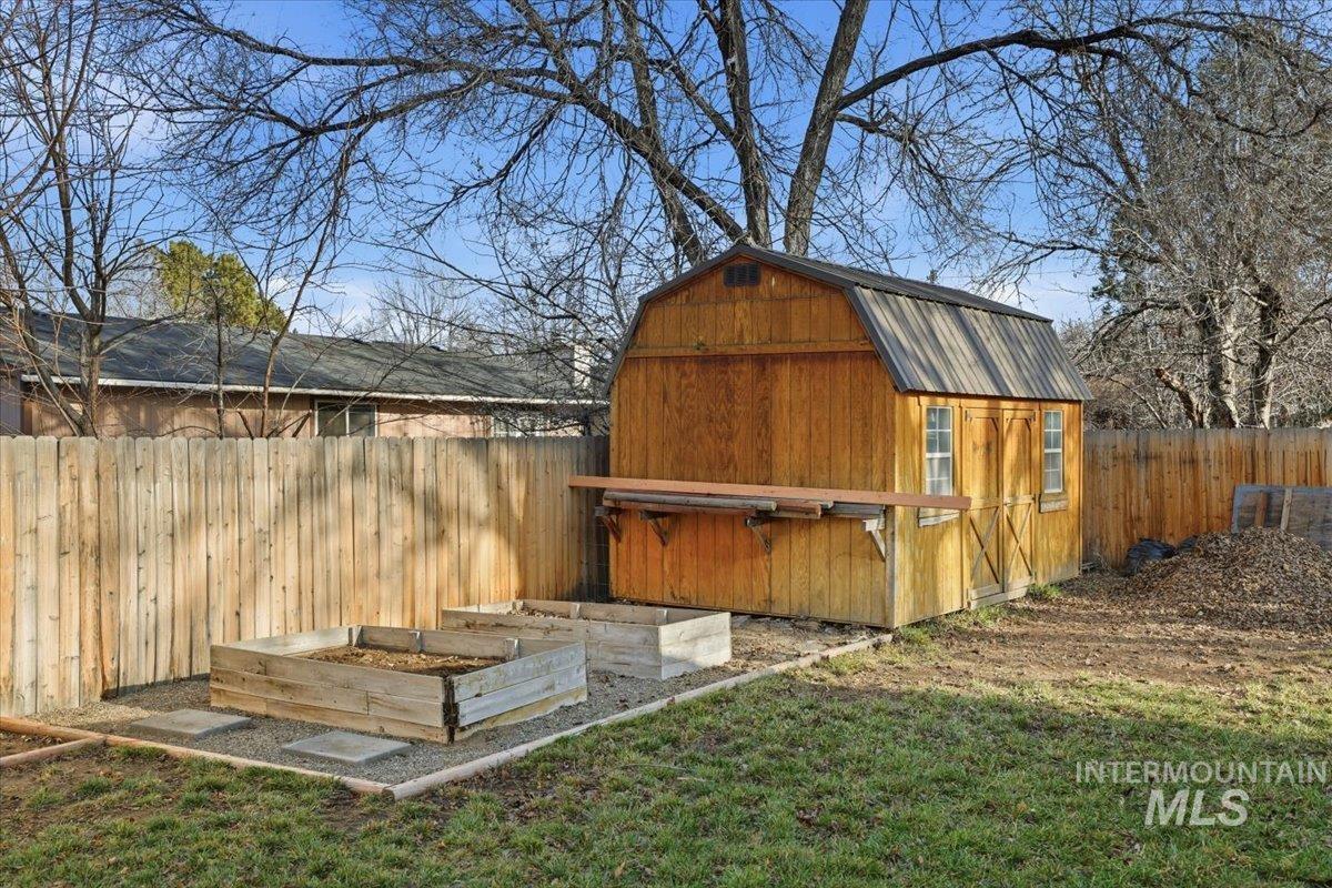 406 W 4th N, Mountain Home, Idaho 83647, 4 Bedrooms, 3 Bathrooms, Residential For Sale, Price $345,000,MLS 98973878