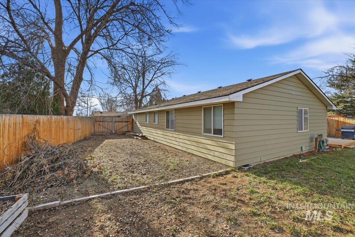 406 W 4th N, Mountain Home, Idaho 83647, 4 Bedrooms, 3 Bathrooms, Residential For Sale, Price $345,000,MLS 98973878