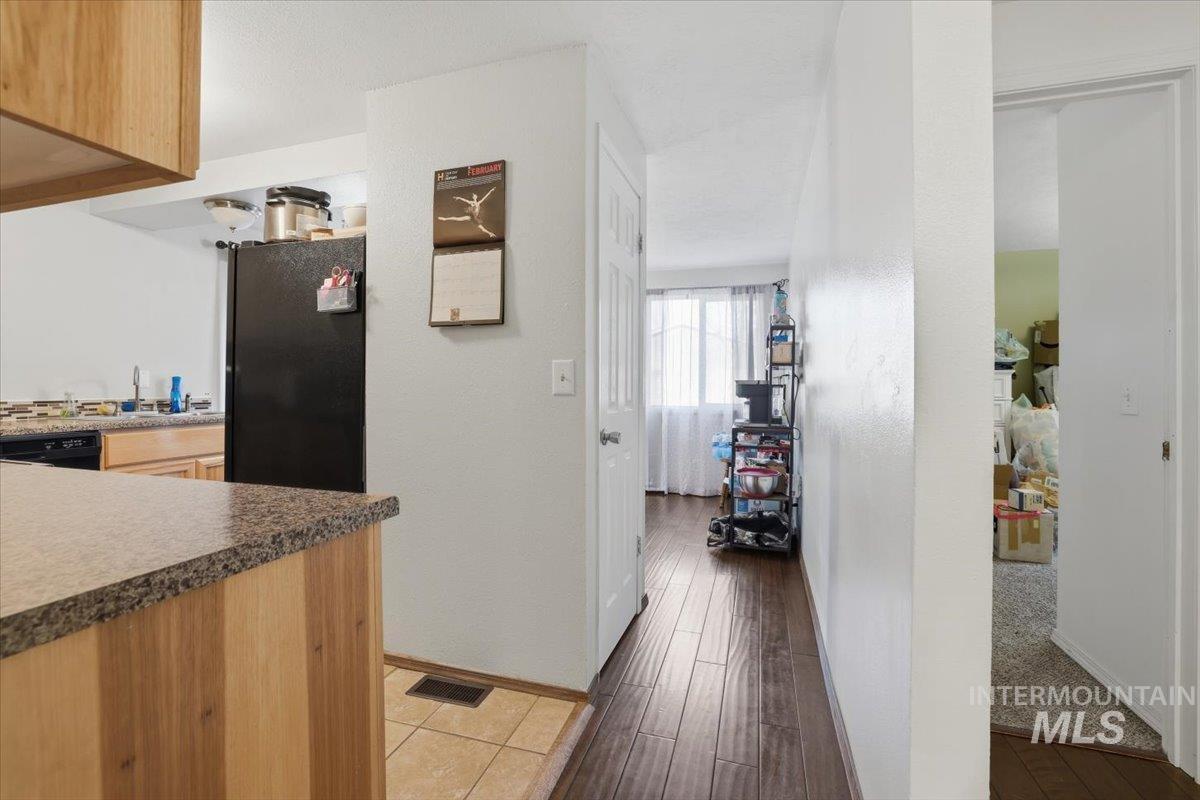 406 W 4th N, Mountain Home, Idaho 83647, 4 Bedrooms, 3 Bathrooms, Residential For Sale, Price $345,000,MLS 98973878