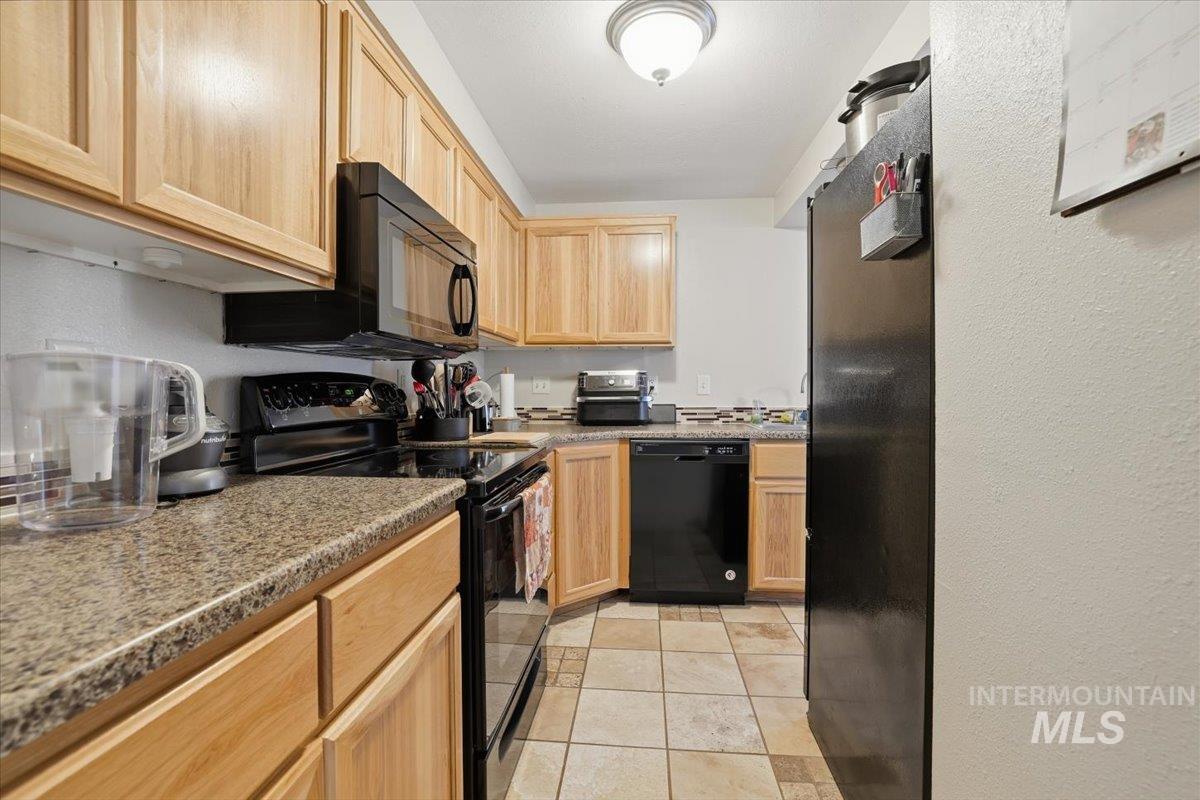 406 W 4th N, Mountain Home, Idaho 83647, 4 Bedrooms, 3 Bathrooms, Residential For Sale, Price $345,000,MLS 98973878