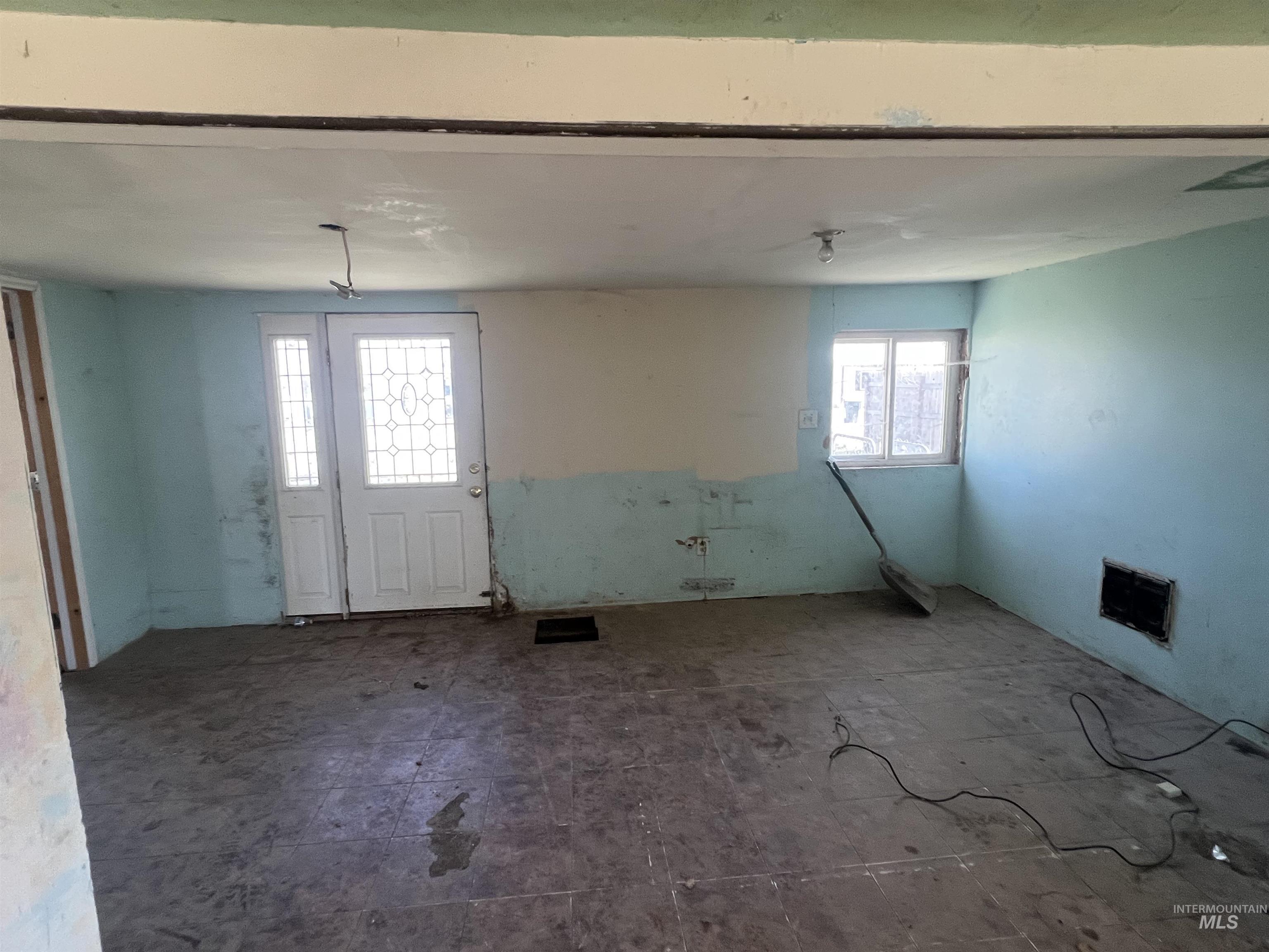 717 N 3rd St, Nyssa, Oregon 97913, 3 Bedrooms, 1 Bathroom, Residential For Sale, Price $99,900,MLS 98973881