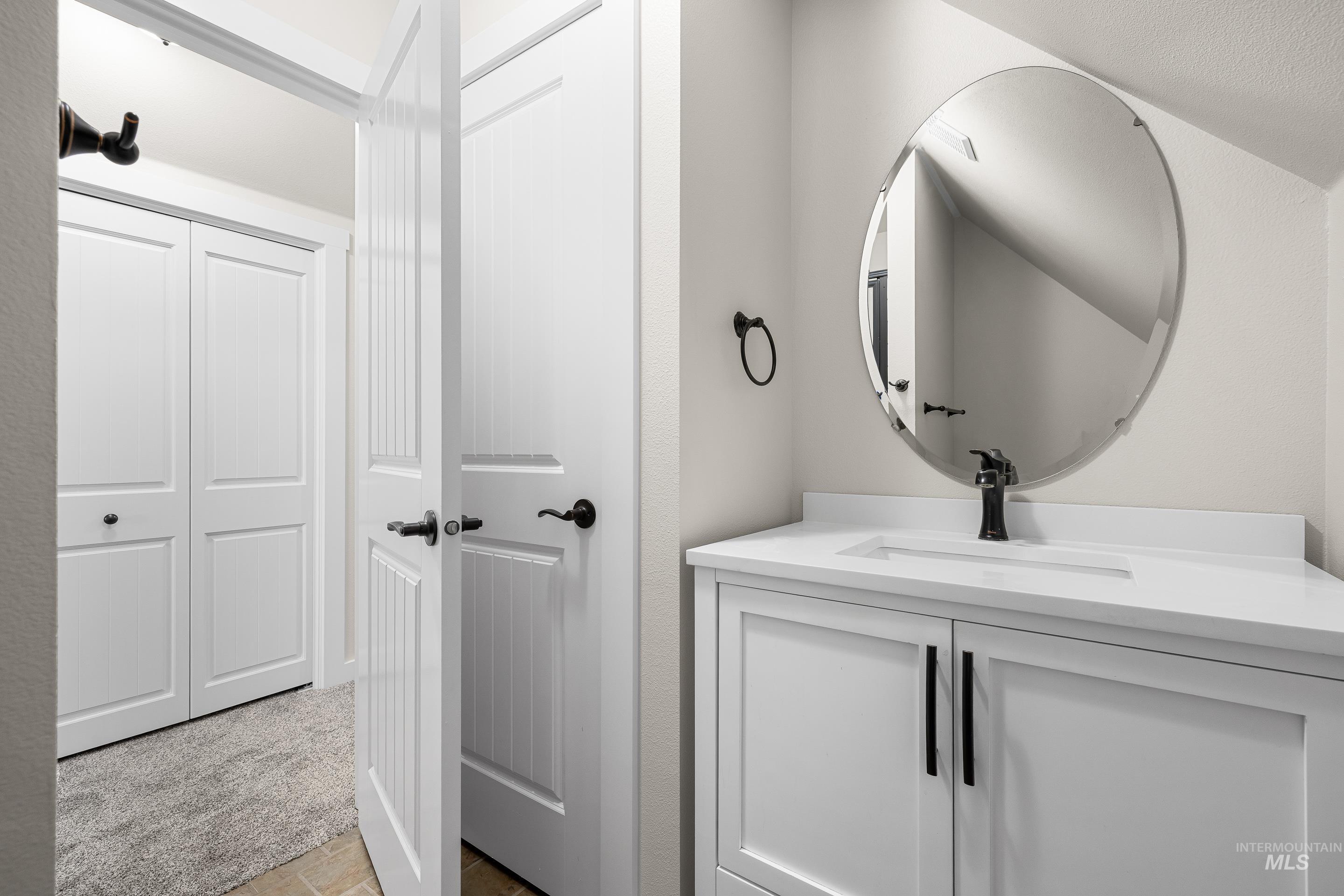 13972 W Chatsworth, Boise, Idaho 83713, 5 Bedrooms, 3.5 Bathrooms, Residential For Sale, Price $670,000, 98973882