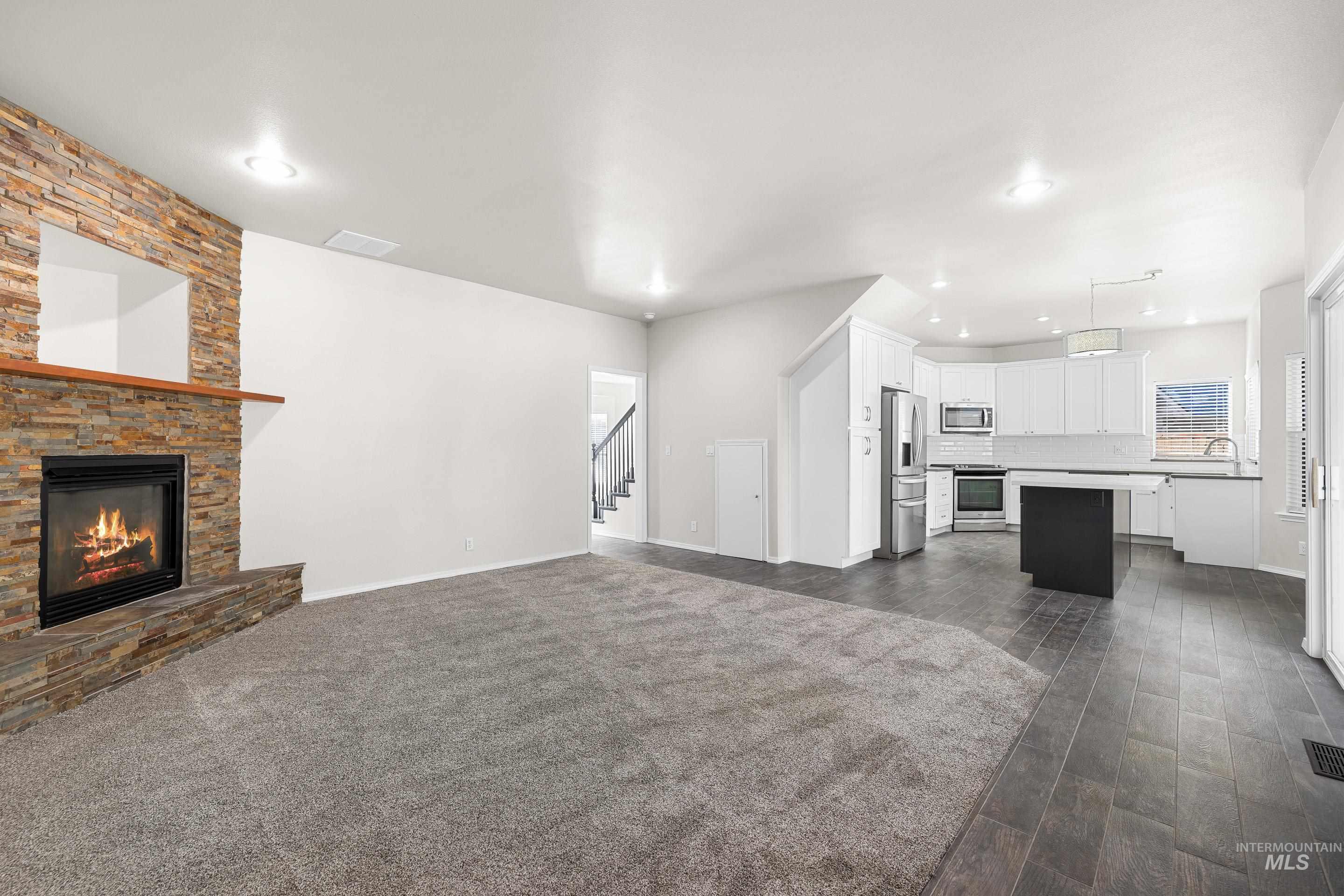 13972 W Chatsworth, Boise, Idaho 83713, 5 Bedrooms, 3.5 Bathrooms, Residential For Sale, Price $670,000, 98973882