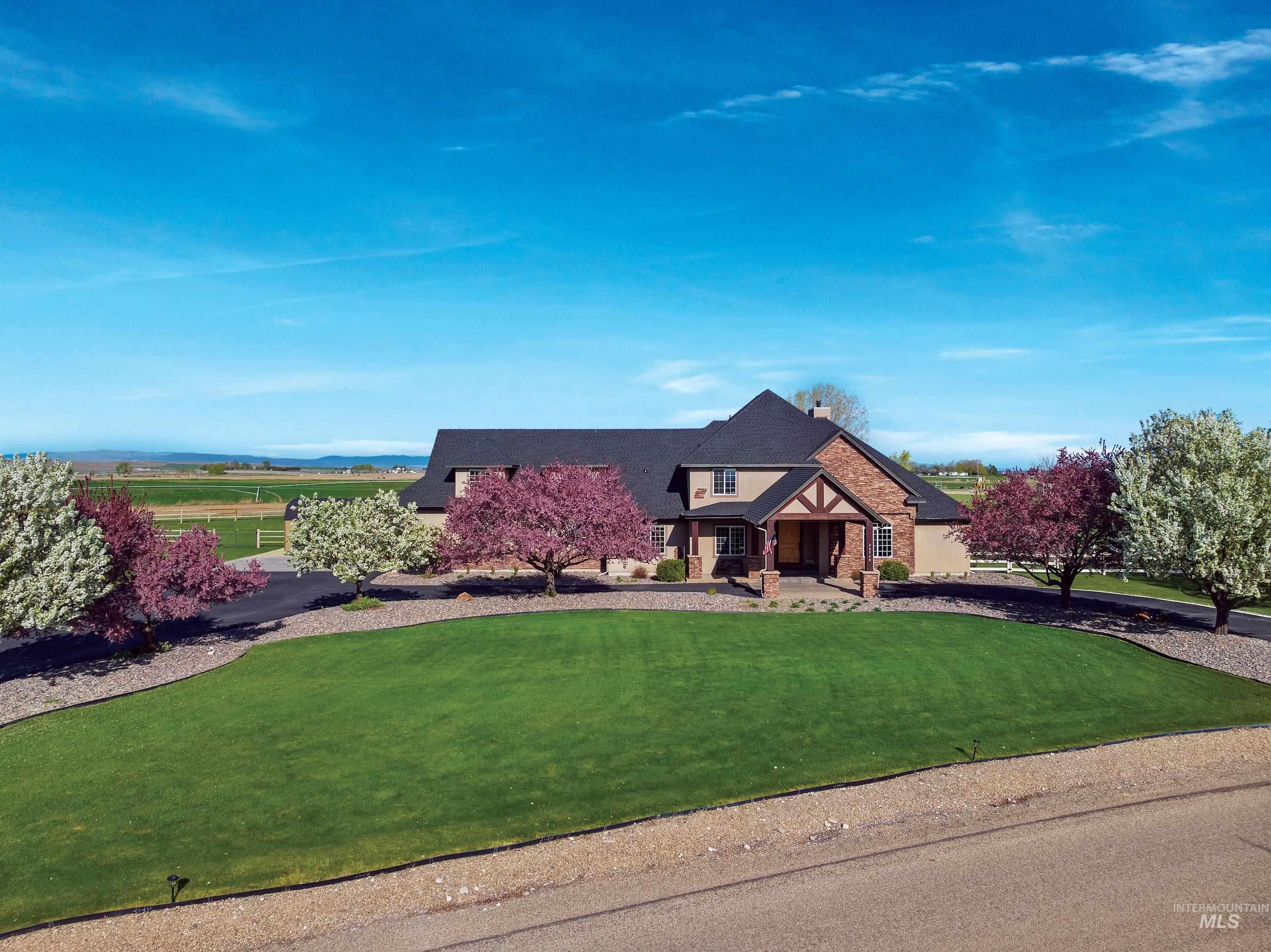 26348 Pheasant Landing Rd, Middleton, Idaho 83644, 4 Bedrooms, 3 Bathrooms, Residential For Sale, Price $1,199,000,MLS 98973883