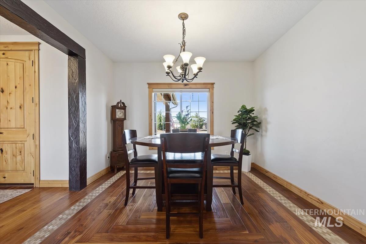 26348 Pheasant Landing Rd, Middleton, Idaho 83644, 4 Bedrooms, 3 Bathrooms, Residential For Sale, Price $1,199,000,MLS 98973883