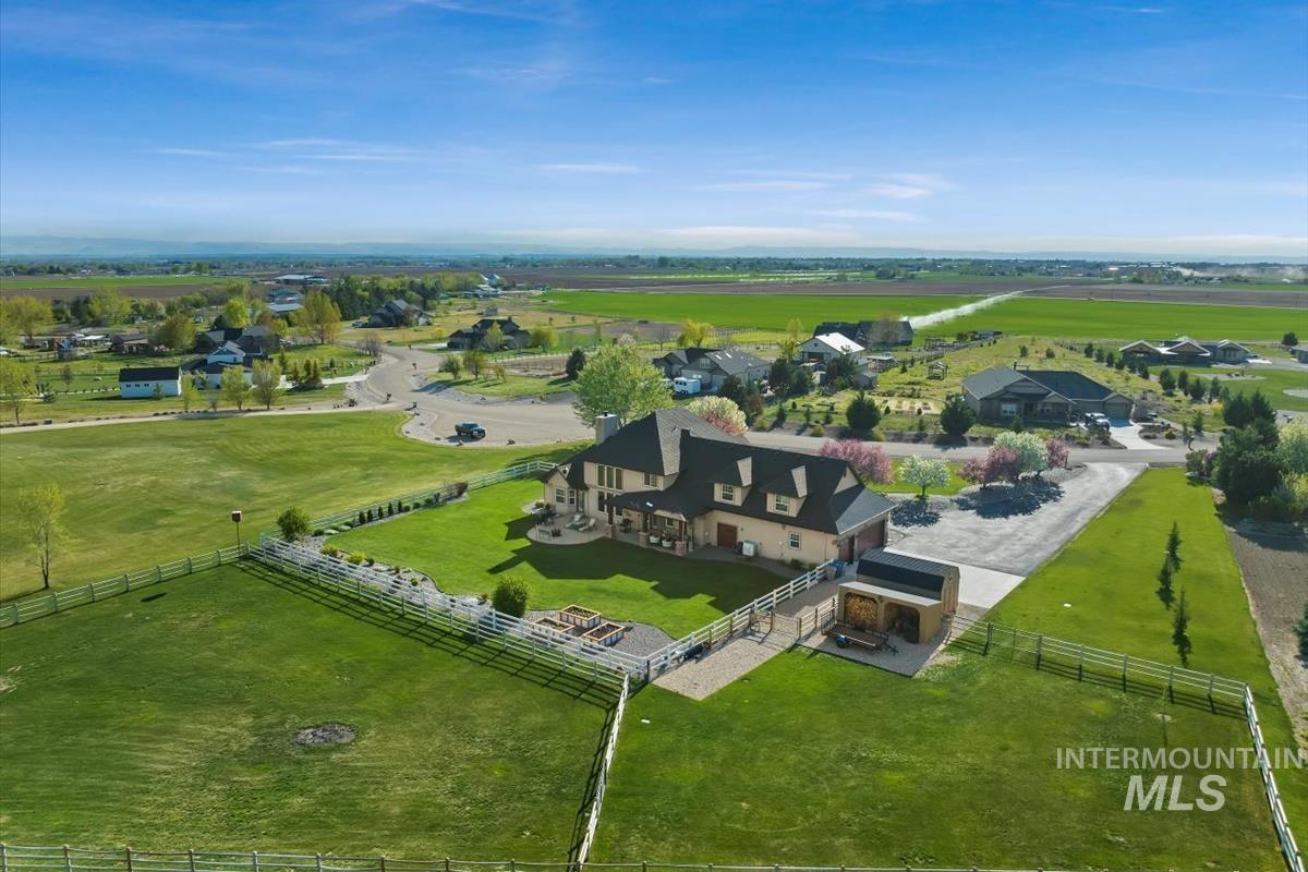 26348 Pheasant Landing Rd, Middleton, Idaho 83644, 4 Bedrooms, 3 Bathrooms, Residential For Sale, Price $1,199,000,MLS 98973883