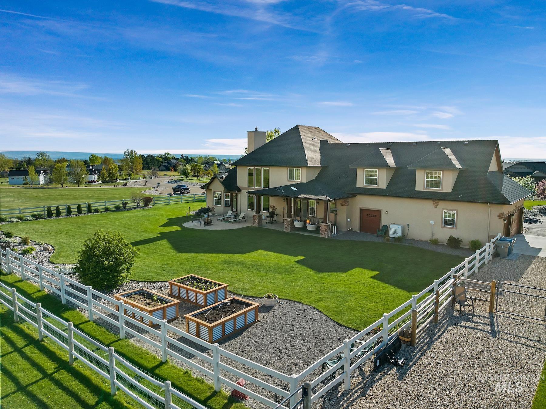 26348 Pheasant Landing Rd, Middleton, Idaho 83644, 4 Bedrooms, 3 Bathrooms, Residential For Sale, Price $1,199,000,MLS 98973883