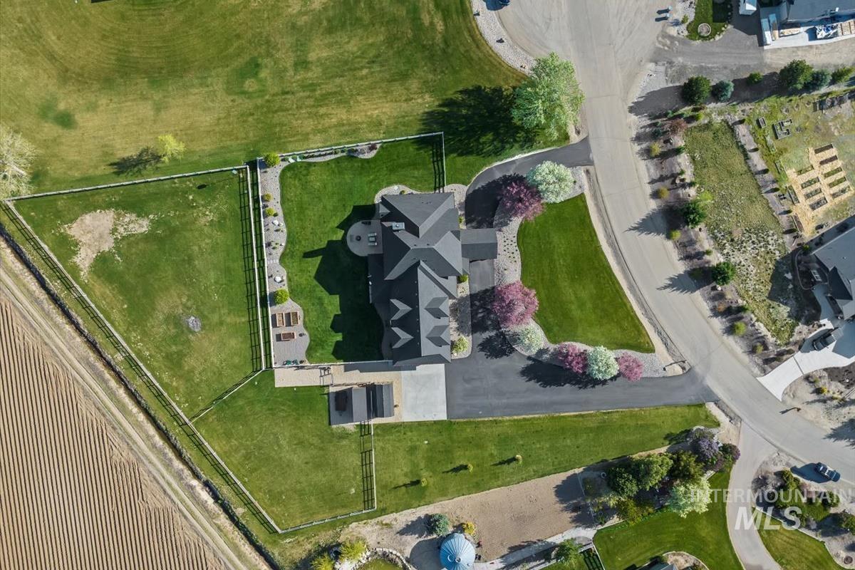 26348 Pheasant Landing Rd, Middleton, Idaho 83644, 4 Bedrooms, 3 Bathrooms, Residential For Sale, Price $1,199,000,MLS 98973883