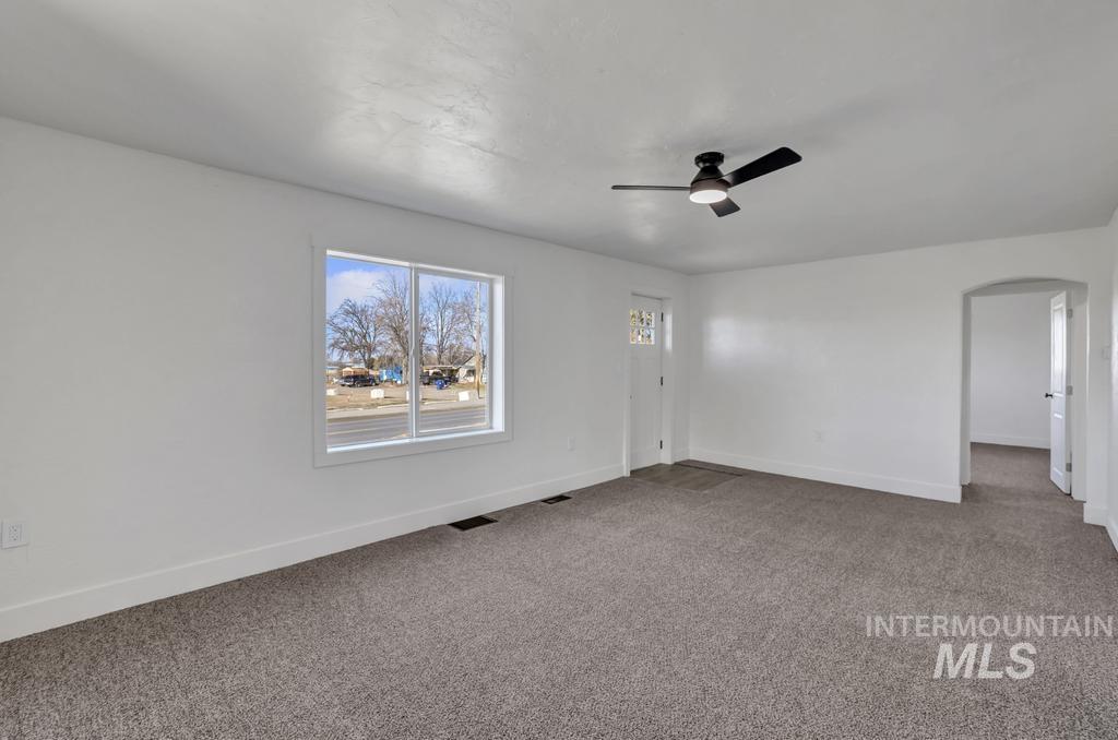 318 N Date St, Jerome, Idaho 83338, 4 Bedrooms, 2 Bathrooms, Residential For Sale, Price $319,900,MLS 98973886