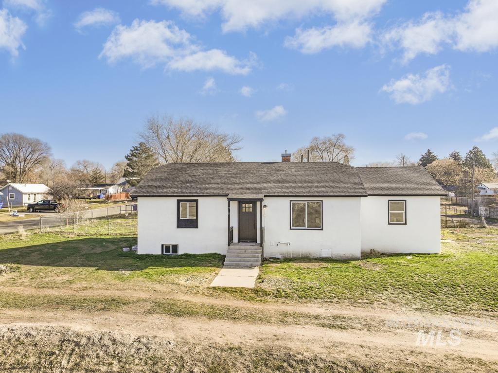 318 N Date St, Jerome, Idaho 83338, 4 Bedrooms, 2 Bathrooms, Residential For Sale, Price $319,900,MLS 98973886