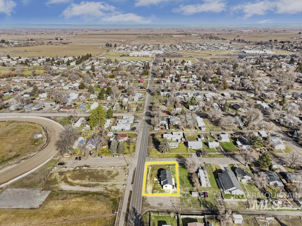 318 N Date St, Jerome, Idaho 83338, 4 Bedrooms, 2 Bathrooms, Residential For Sale, Price $319,900,MLS 98973886