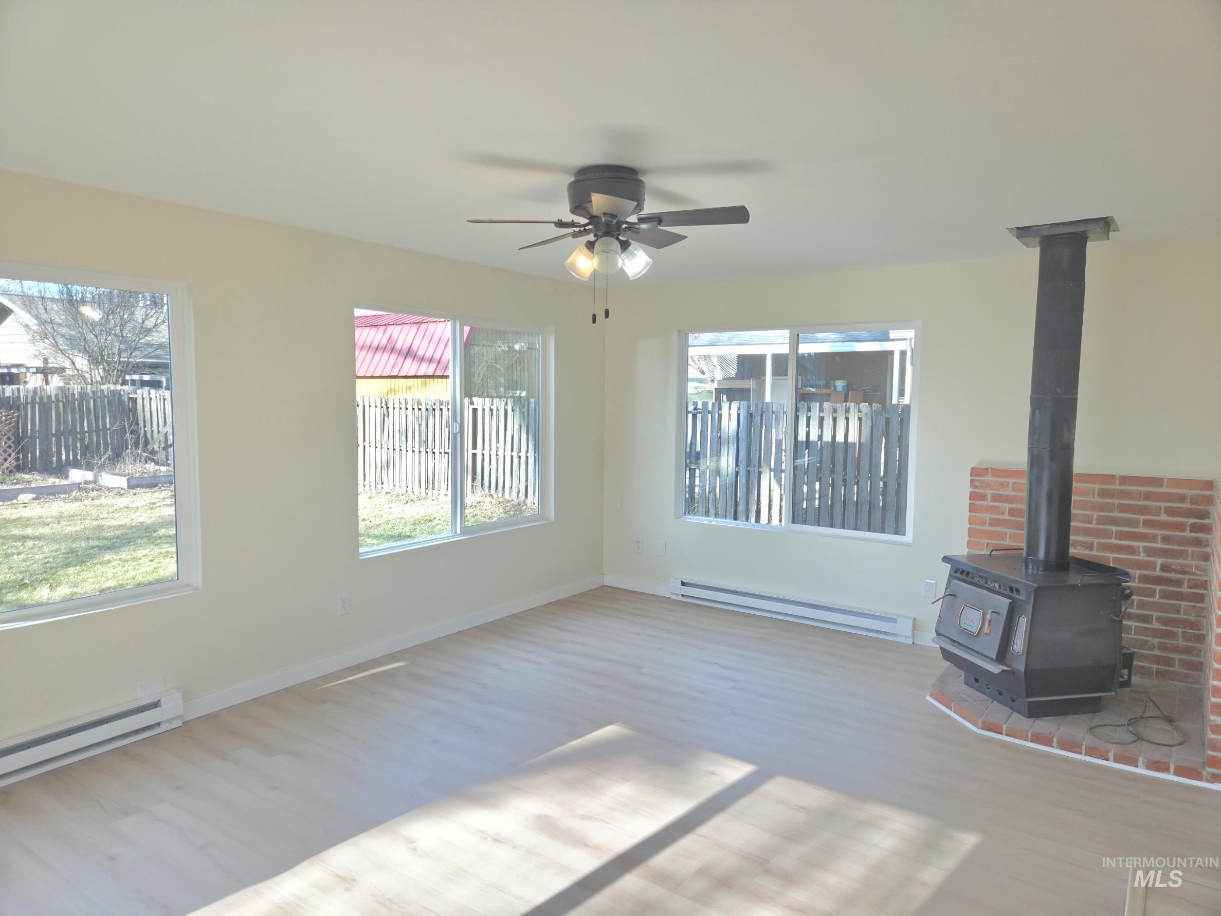 309 S Roosevelt, Moscow, Idaho 83843, 3 Bedrooms, 2 Bathrooms, Residential For Sale, Price $448,000, 98973887