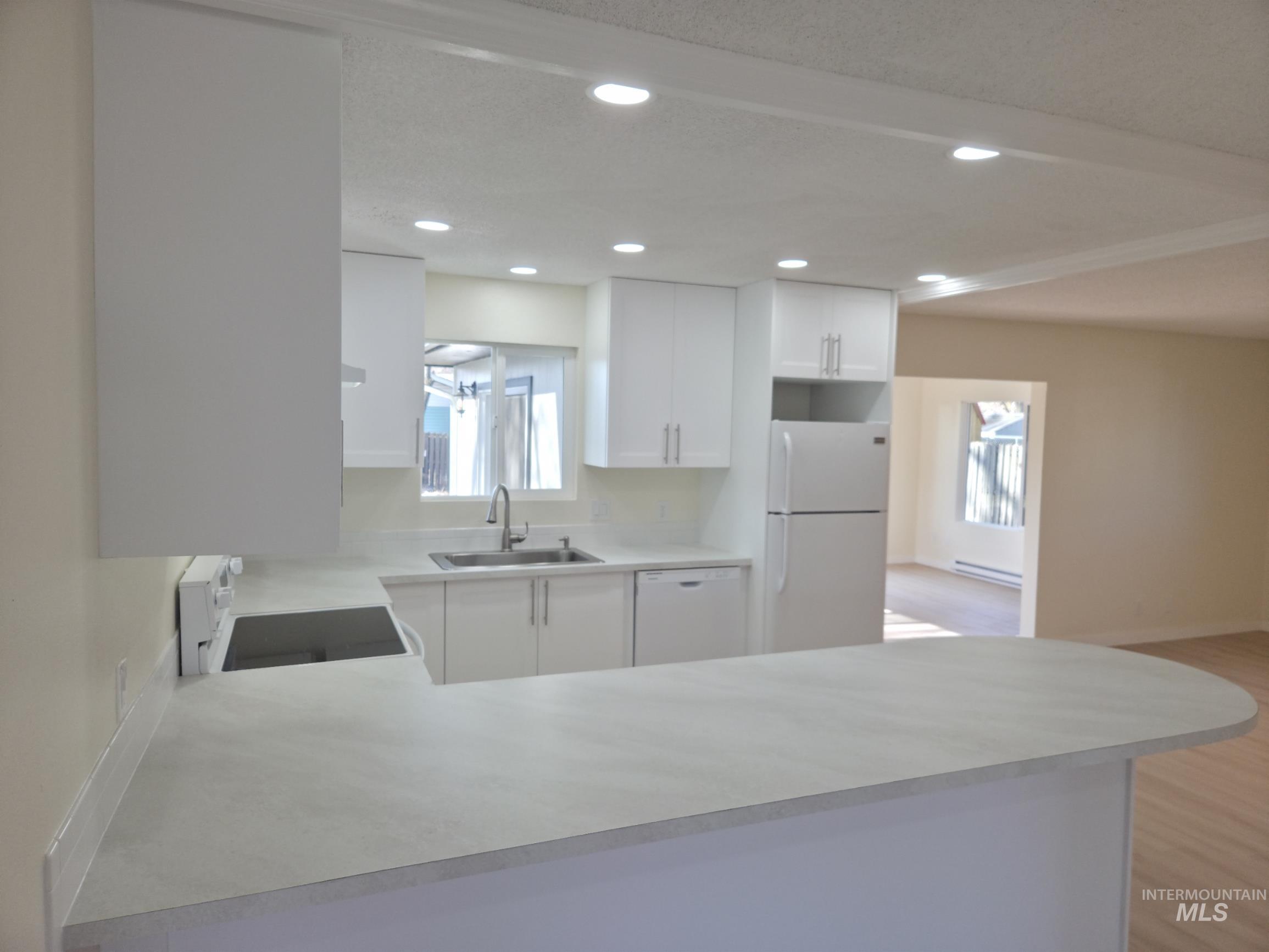 309 S Roosevelt, Moscow, Idaho 83843, 3 Bedrooms, 2 Bathrooms, Residential For Sale, Price $448,000, 98973887