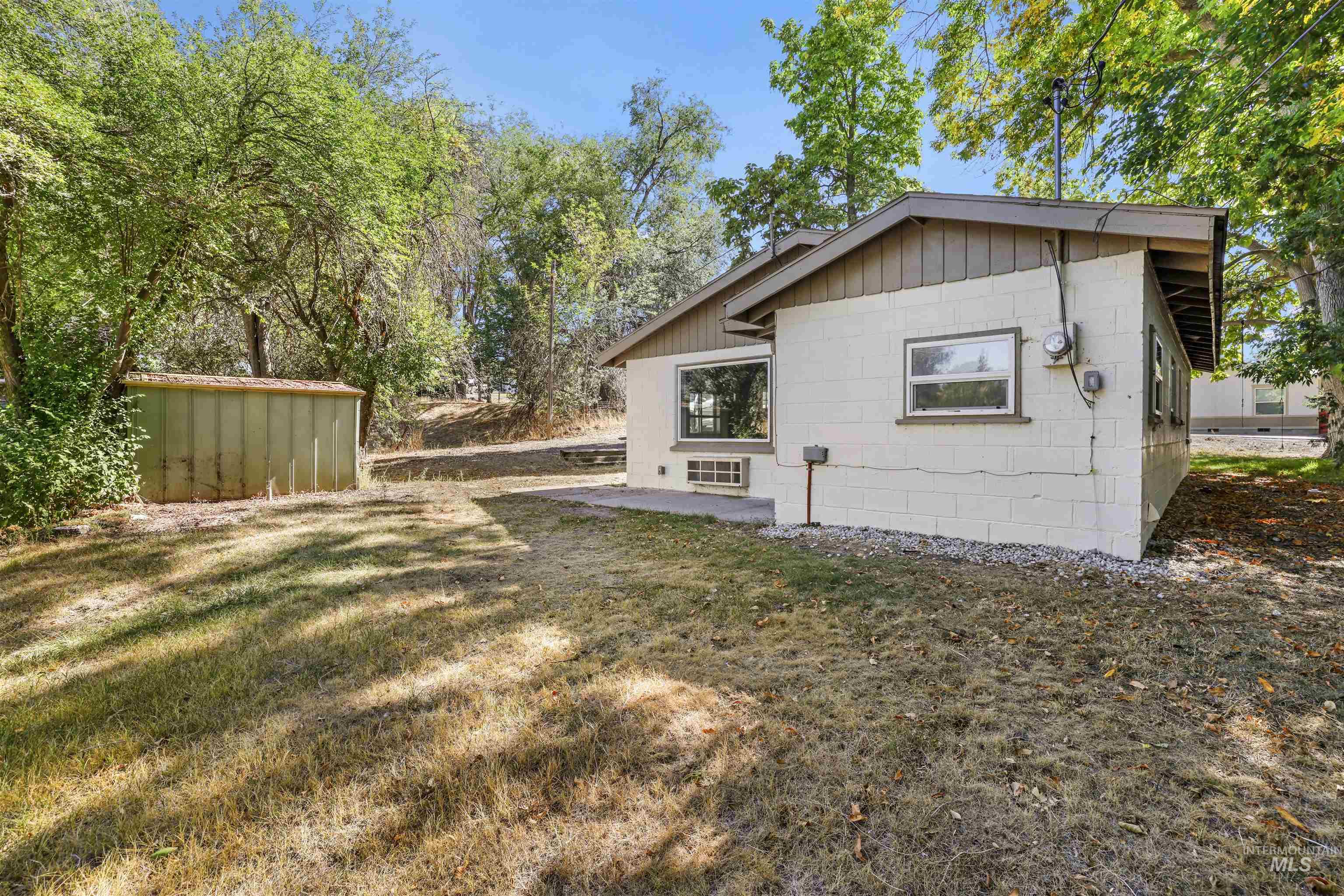 231 E Reed Street, Hagerman, Idaho 83332, 2 Bedrooms, 1 Bathroom, Residential For Sale, Price $219,900,MLS 98973888